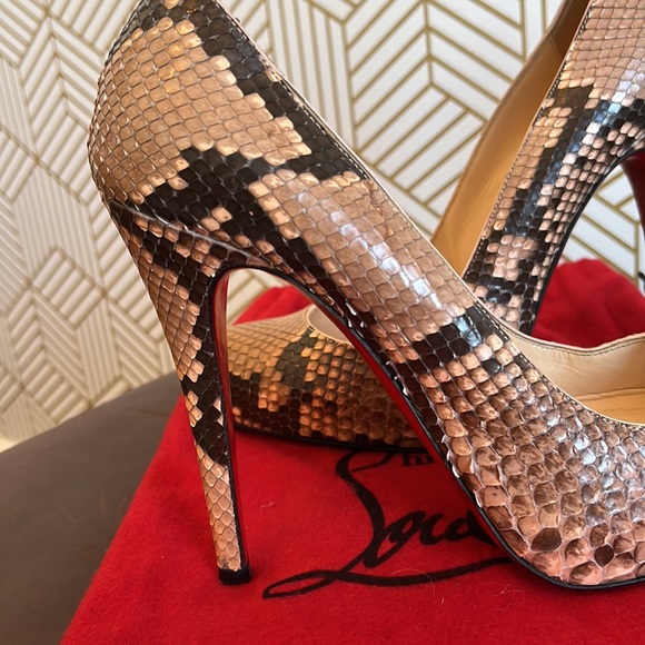 Christian Louboutin Heels Size 38 - Picture 6 of 7
